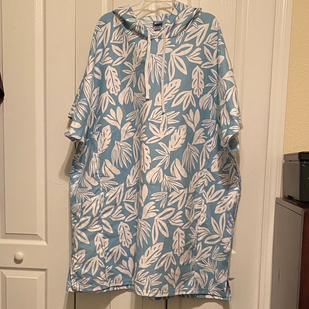 Ripskirt Hawaii Blue and White Leaf Print Swim Coverup